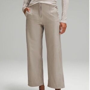 Lululemon Utilitech Relaxed Mid-Rise Trouser 7/8